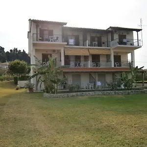 Apartament Kiparissis, Kriopigi